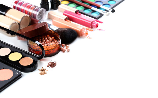 10 schädliche Inhaltsstoffe in Kosmetik und wie man sie erkennt  - Gift auf unserer Haut - Schädliche Inhaltsstoffe in Kosmetik